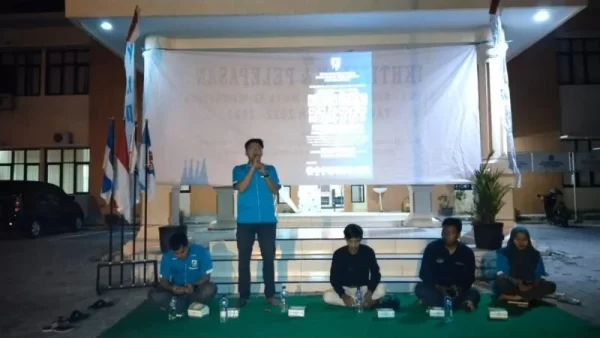 DPK KNPI Kasemen Kota Serang, Banten menggelar nobar film G 30 S PKI